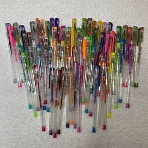 66 Gel Pens